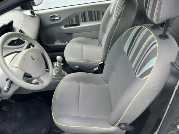 RENAULT TWINGO II Dynamique 2013