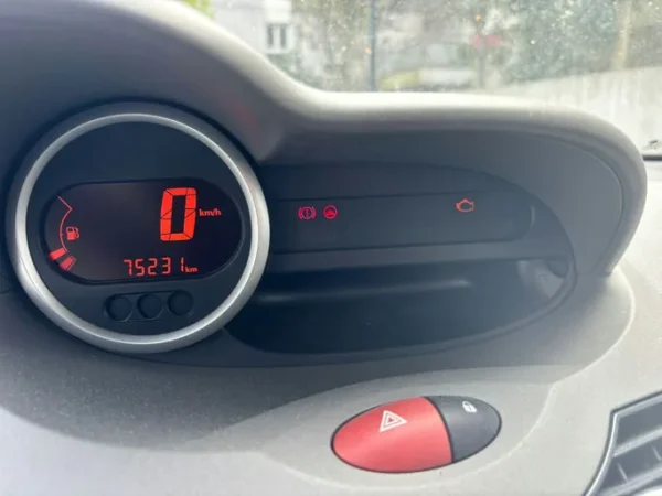 RENAULT TWINGO II Dynamique 2013
