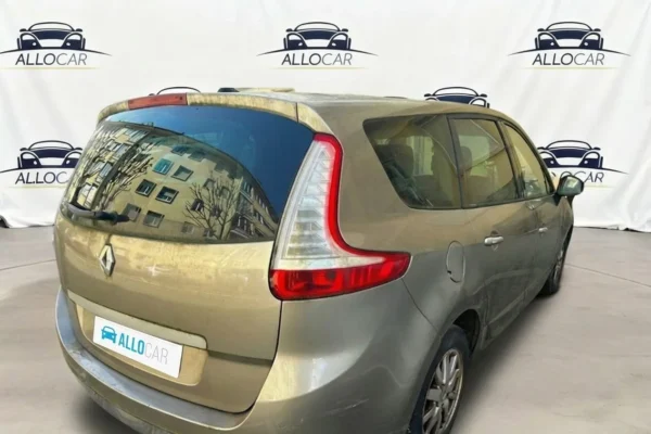 RENAULT SCENIC III Dynamique 2009