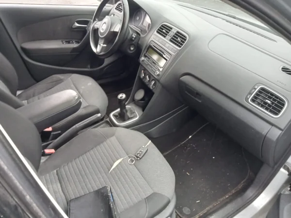 VOLKSWAGEN POLO Trendline 2010