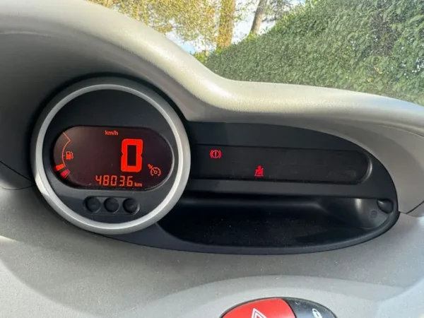 RENAULT TWINGO II Art Collection 2010