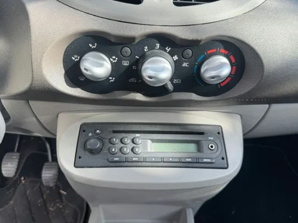 RENAULT TWINGO II Art Collection 2010