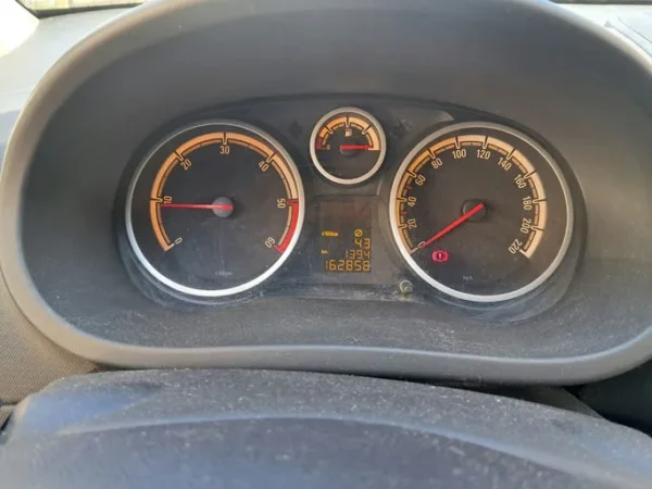 OPEL CORSA Graphite 2013