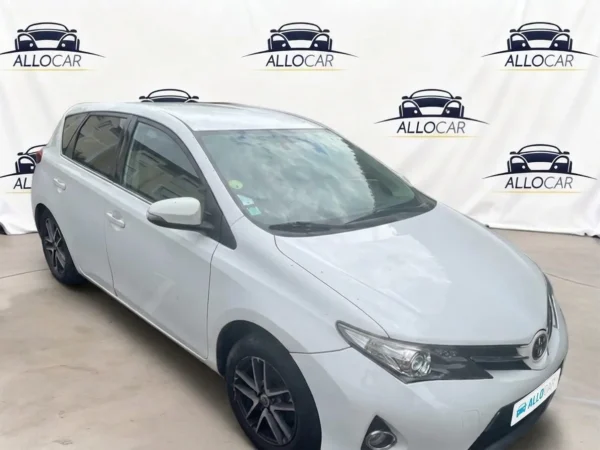 TOYOTA AURIS SkyBlue 2015