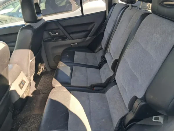 MITSUBISHI PAJERO LONG Intense A 2004