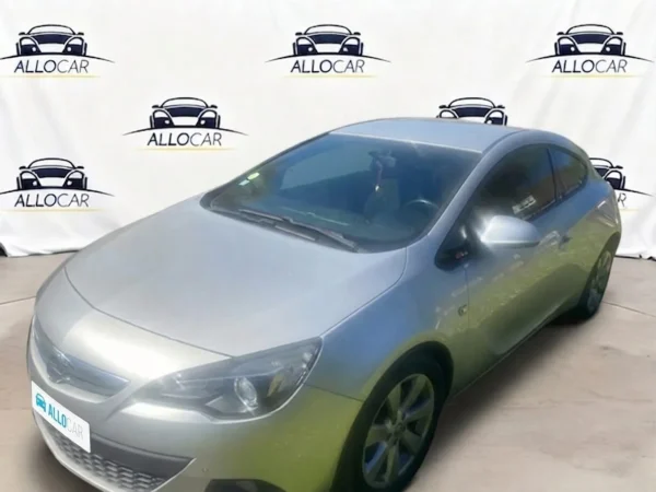 OPEL ASTRA GTC Panoramique 2013
