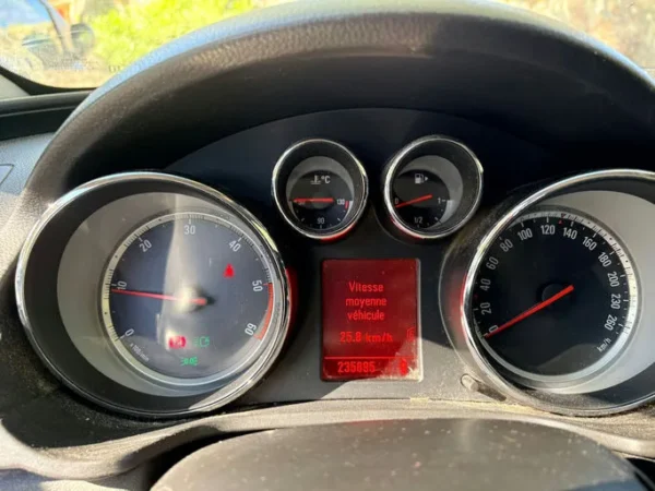 OPEL INSIGNIA Cosmo Pack 2011