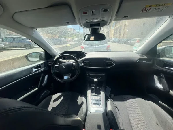 PEUGEOT 308 Allure 2018