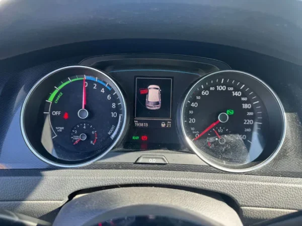 VOLKSWAGEN GOLF GTE 2015