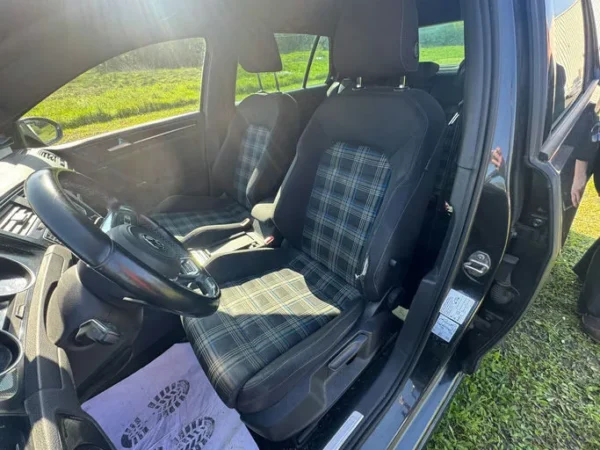 VOLKSWAGEN GOLF GTE 2015