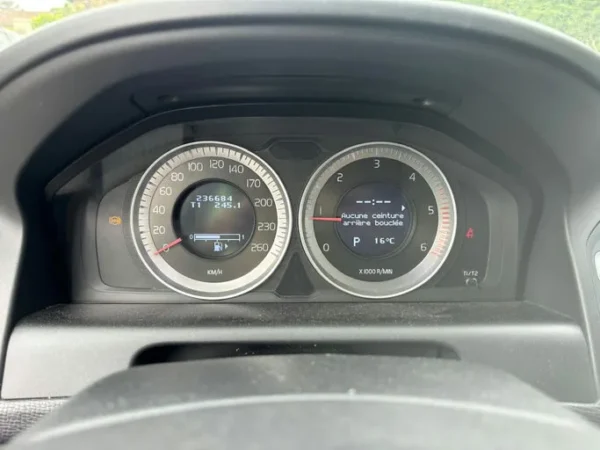 VOLVO XC60 Momentum Geartronic A 2010