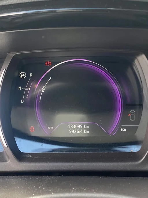 RENAULT ESPACE V Initiale Paris EDC 2015 – Image 12