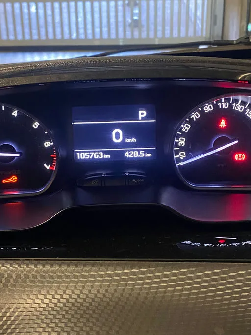 PEUGEOT 208 Allure 2019 – Image 5
