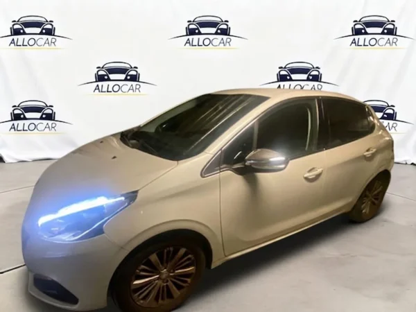 PEUGEOT 208 Allure 2019