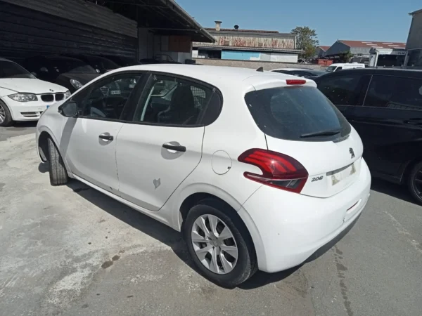 PEUGEOT 208 BUSINESS Business 2015