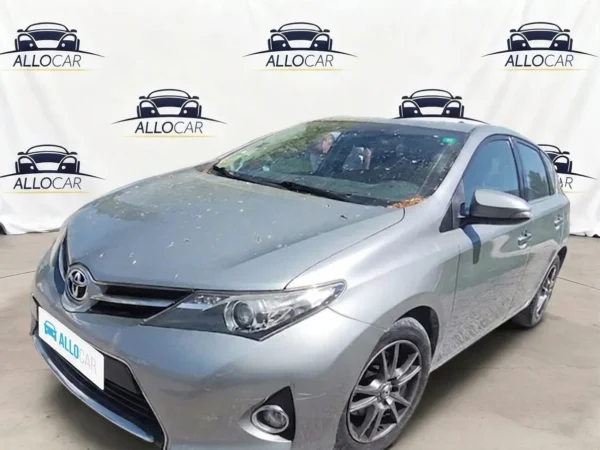 TOYOTA AURIS Dynamic 2014