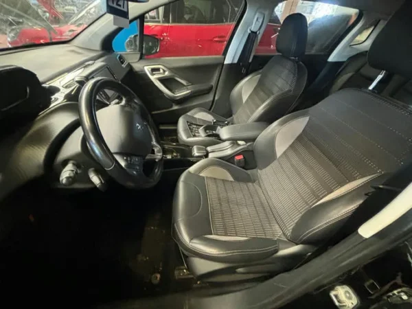 PEUGEOT 2008 Allure 2019