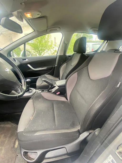 PEUGEOT 308 Style 2012 – Image 6