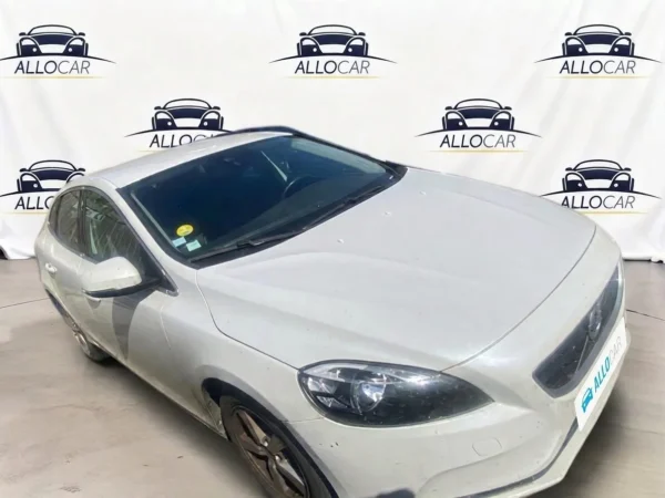 VOLVO V40 Momentum 2014