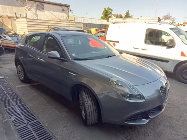 ALFA ROMEO GIULIETTA Distinctive 2016