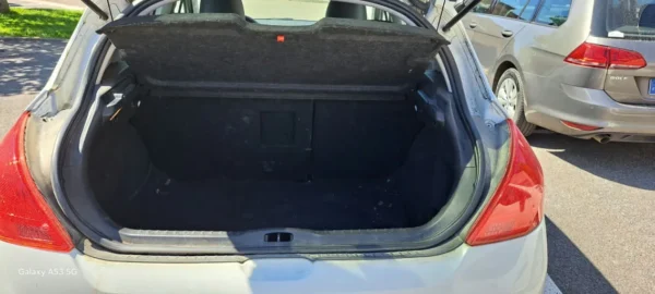 PEUGEOT 308 GTi 2012