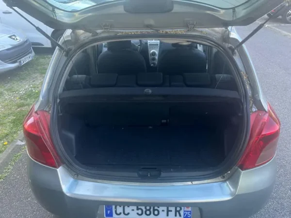 TOYOTA YARIS II Luna 2006