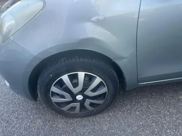 TOYOTA YARIS II Luna 2006