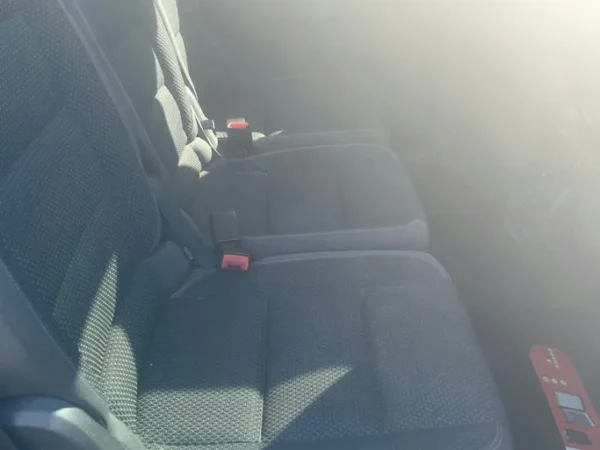 VOLKSWAGEN TOURAN N1 CONFORTLINE 2011