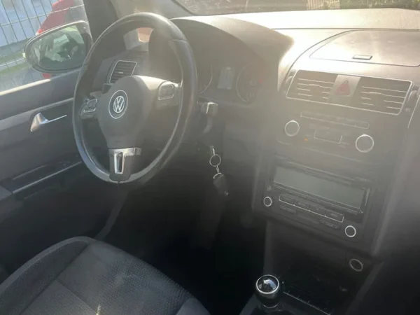 VOLKSWAGEN TOURAN N1 CONFORTLINE 2011