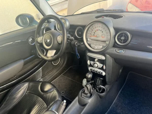 MINI MINI R56 One A 2010