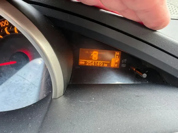 TOYOTA VERSO SkyView 2013