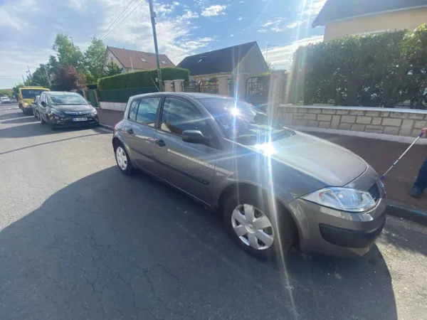 RENAULT MEGANE II Confort Authentique 2002