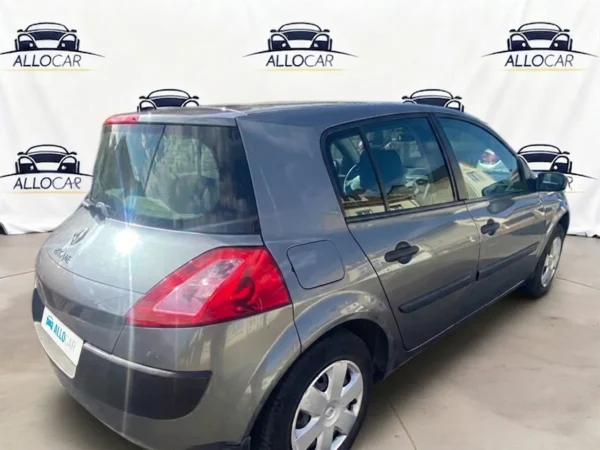 RENAULT MEGANE II Confort Authentique 2002