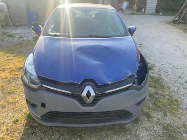 RENAULT CLIO IV Initiale Paris 2017