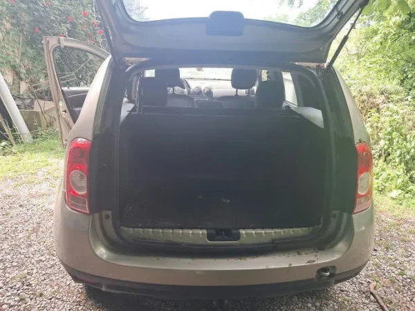 DACIA DUSTER ESF 2011