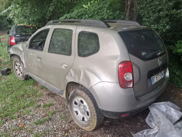 DACIA DUSTER ESF 2011