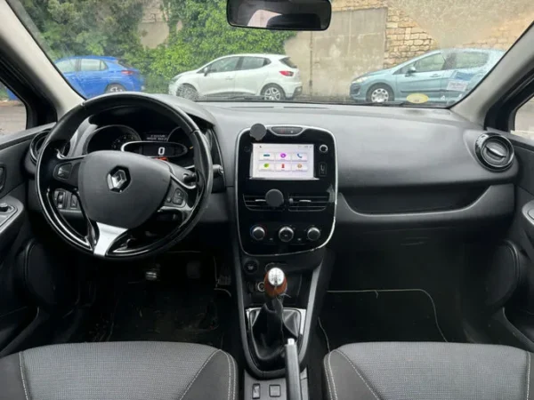 RENAULT CLIO IV ESTATE Intens 2015