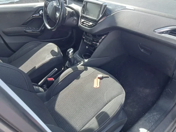 PEUGEOT 208 Allure 2018
