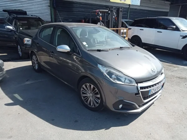 PEUGEOT 208 Allure 2018