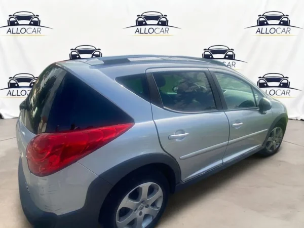 PEUGEOT 207 SW Outdoor 2010