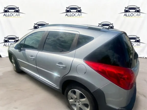 PEUGEOT 207 SW Outdoor 2010