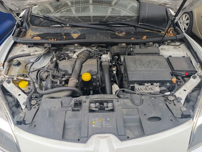RENAULT MEGANE III BERLINE Authentique 2013 – Image 5