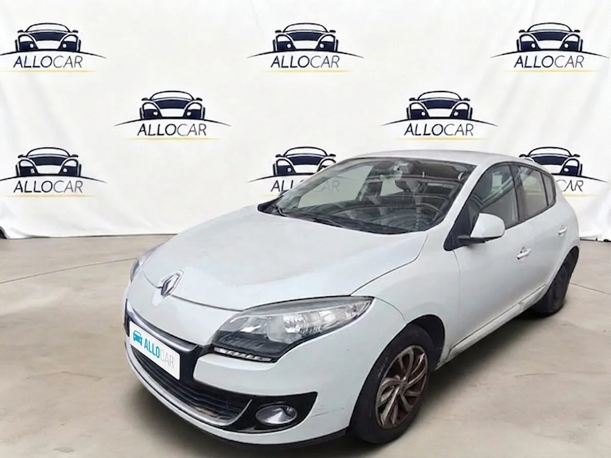 RENAULT MEGANE III BERLINE Authentique 2013 – Image 2