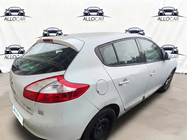 RENAULT MEGANE III BERLINE Authentique 2013