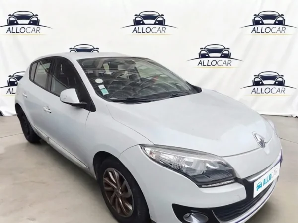 RENAULT MEGANE III BERLINE Authentique 2013