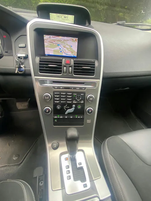 VOLVO XC60 Xénium Geartronic A 2010 – Image 11