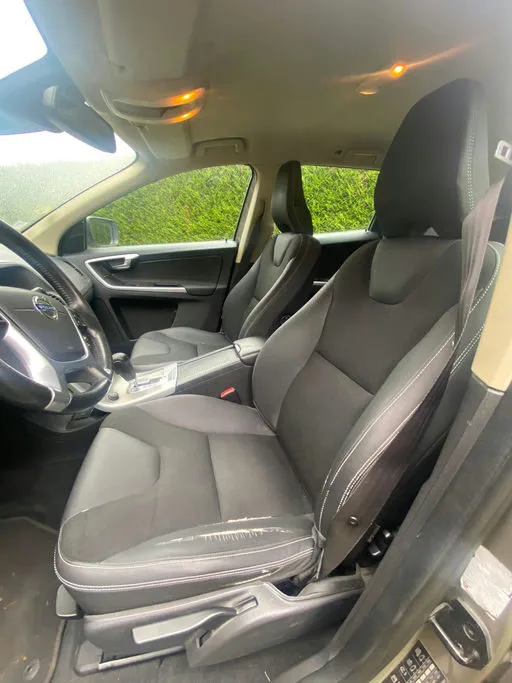 VOLVO XC60 Xénium Geartronic A 2010 – Image 10