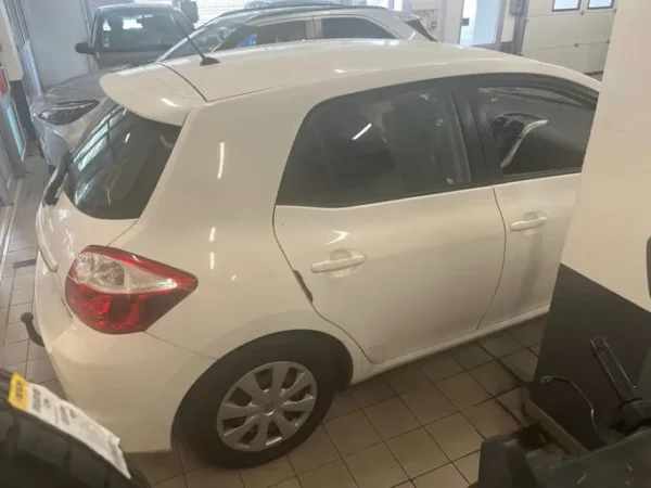 TOYOTA AURIS Active 2012