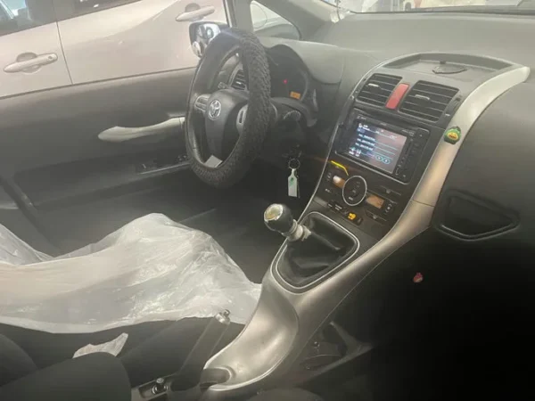 TOYOTA AURIS Active 2012
