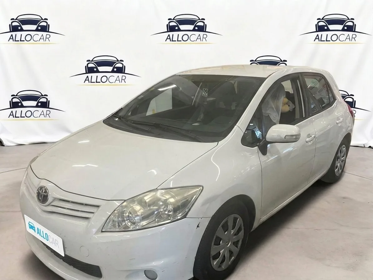 TOYOTA AURIS Active 2012 – Image 2